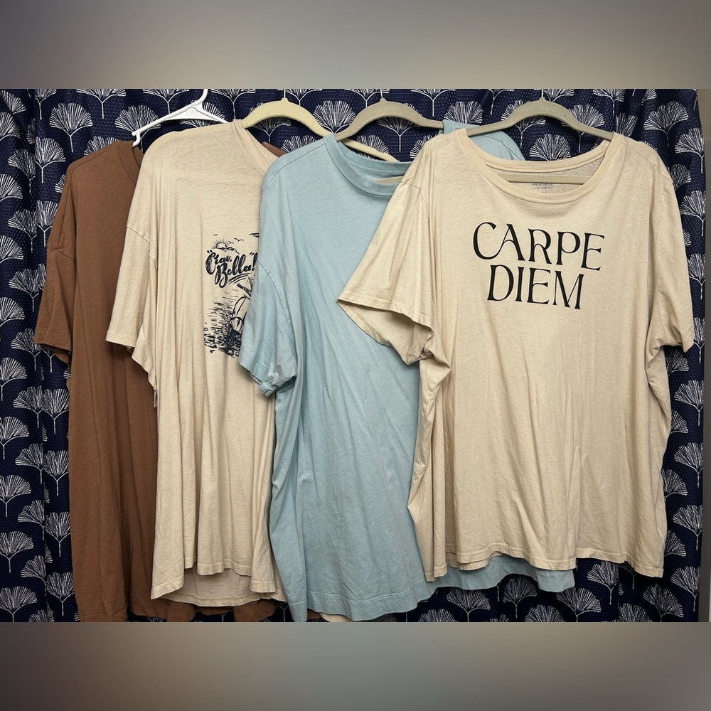 Lot of women’s plus size t shirts - 3x old navy and torrid
